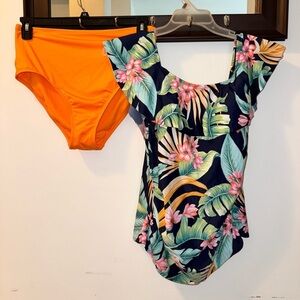 NWT Kona Sol Floral Ruffle Swimsuit with Orange Bottoms Size Large